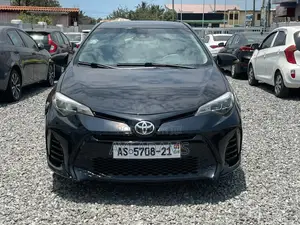 Toyota Corolla SE (1.8L 4cyl 6M) 2018 Black