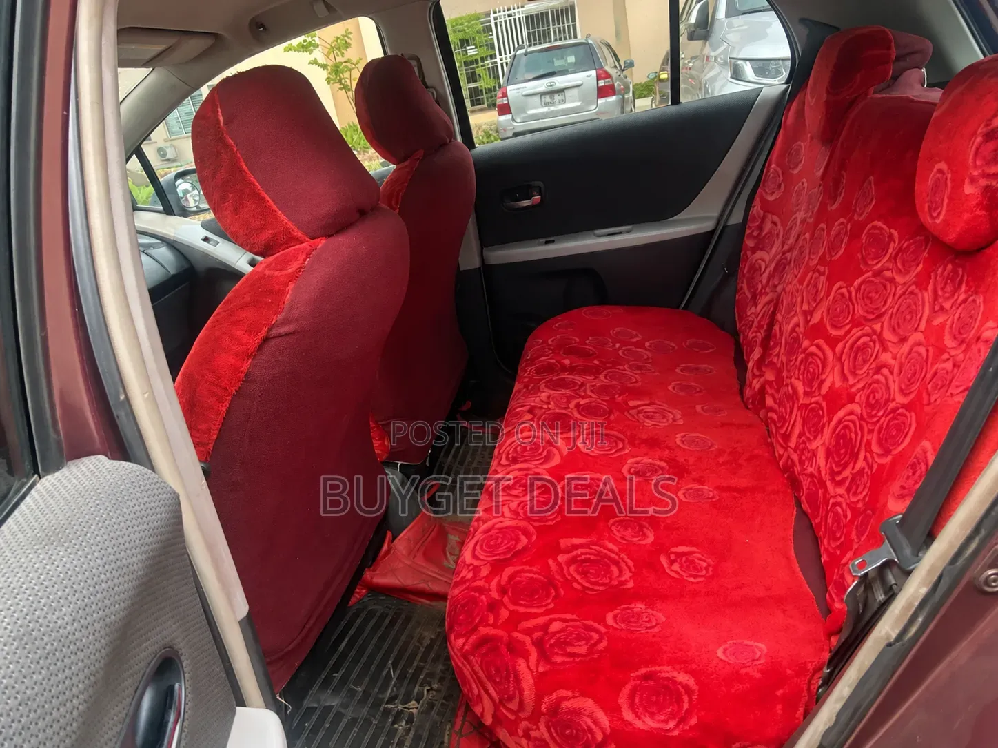 Toyota Vitz 2010 Burgundy