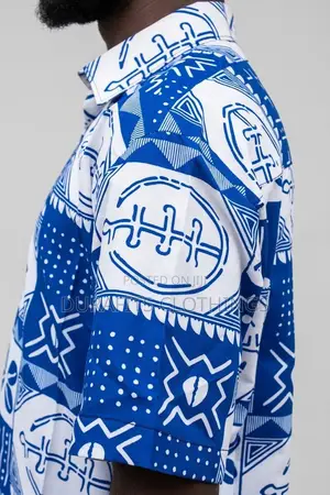 Men's Blue White African Adinkra Print Short Sleeve Shirt