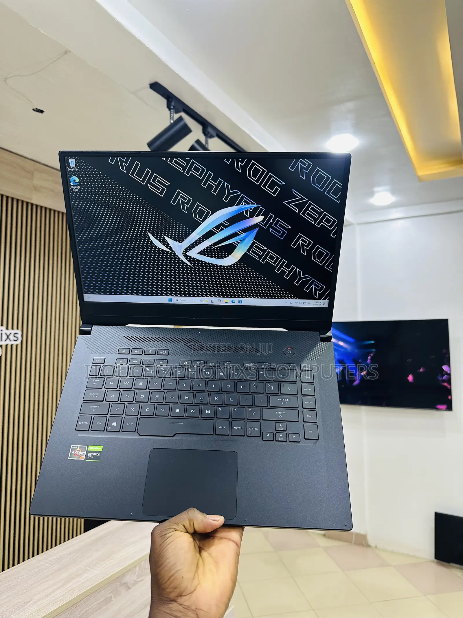 Laptop Asus ROG ZEPHYRUS (GX501) 16GB Intel Core i7 SSD 512GB