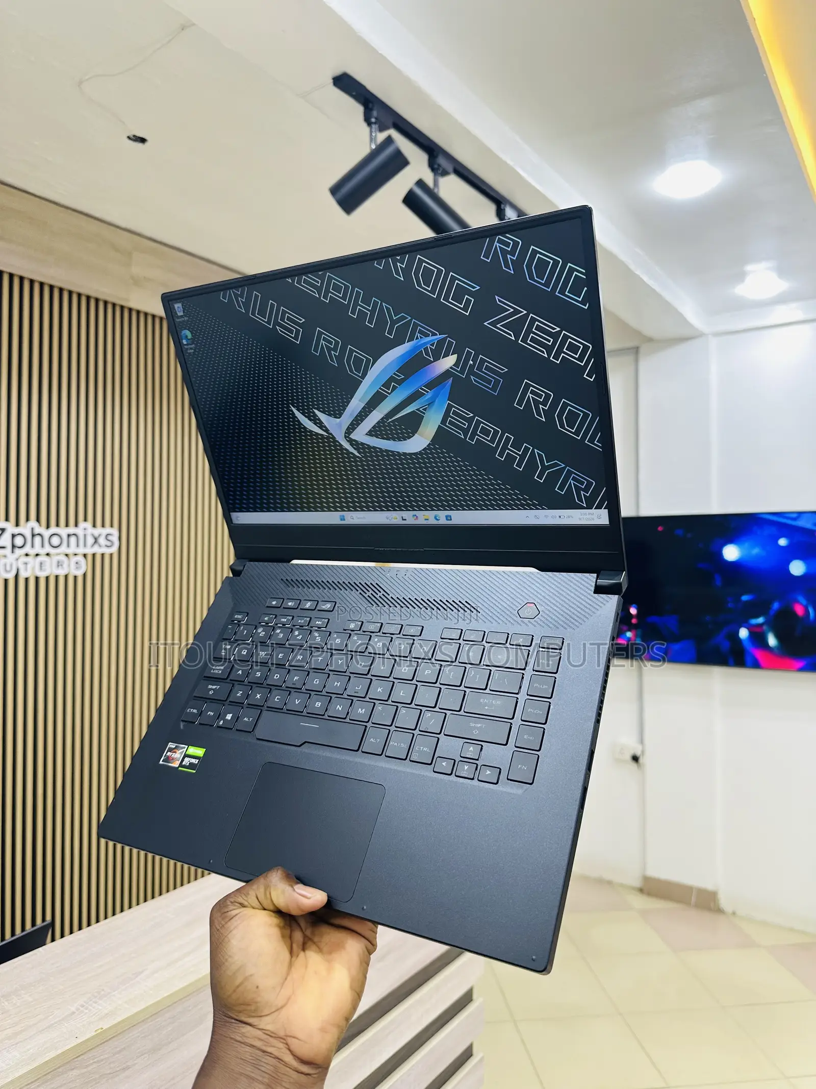 Laptop Asus ROG ZEPHYRUS (GX501) 16GB Intel Core i7 SSD 512GB