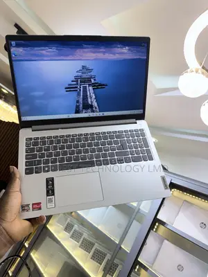 Laptop Lenovo Ideapad 3 8GB AMD Ryzen 5 SSD 256GB