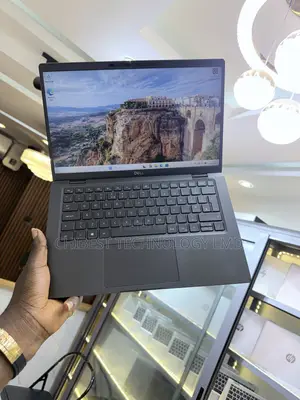 Laptop Dell Latitude 7420 32GB Intel Core i7 SSD 512GB