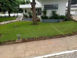 8bdrm Mansion in North Ridge for rent