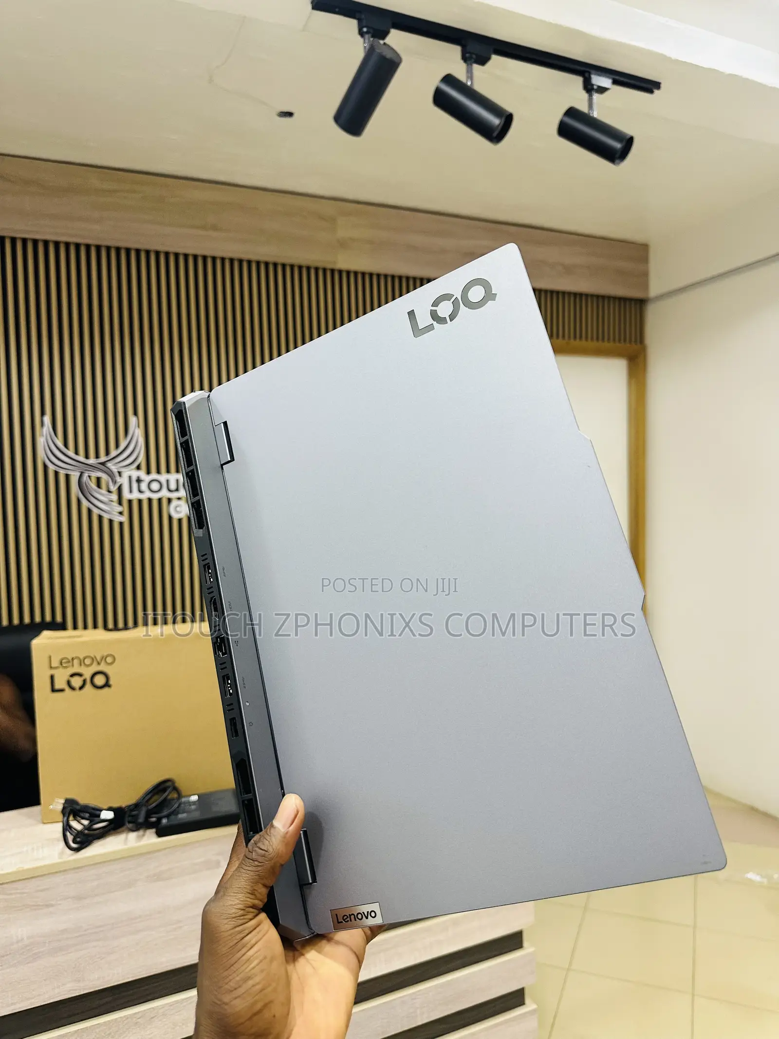 New Laptop Lenovo LOQ 15AHP10 16GB AMD Ryzen 7 SSD 512GB