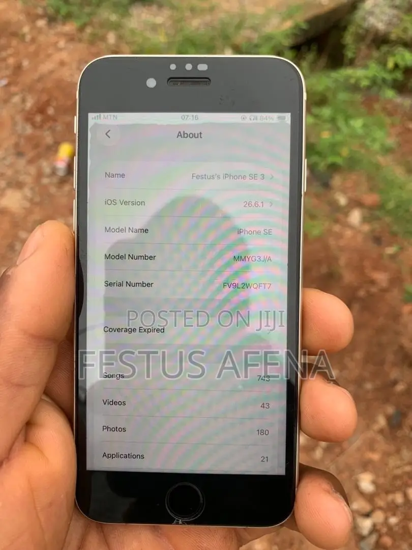 Apple iPhone SE (2022) 128 GB White