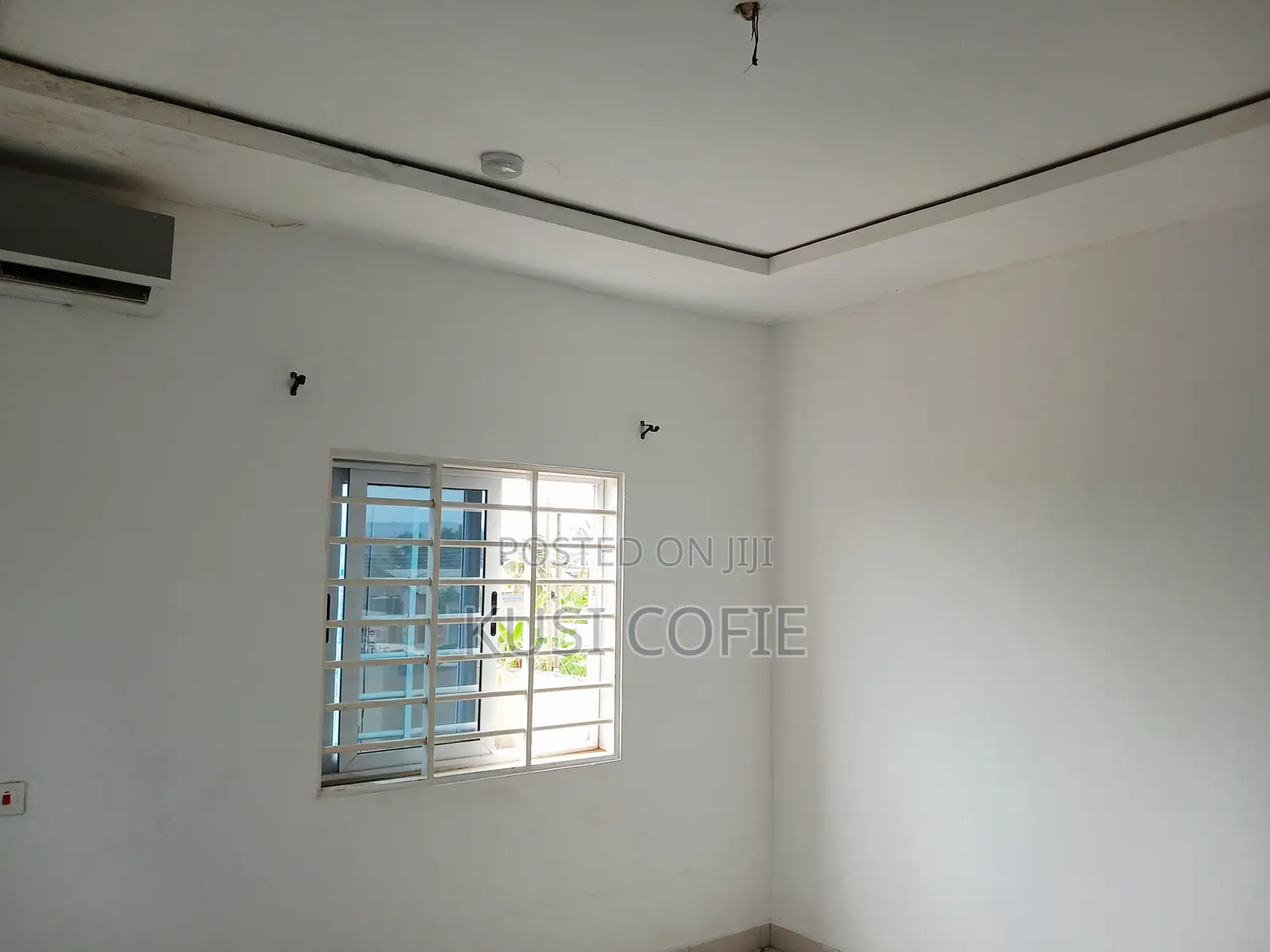 5bdrm House in ECOMOG for sale