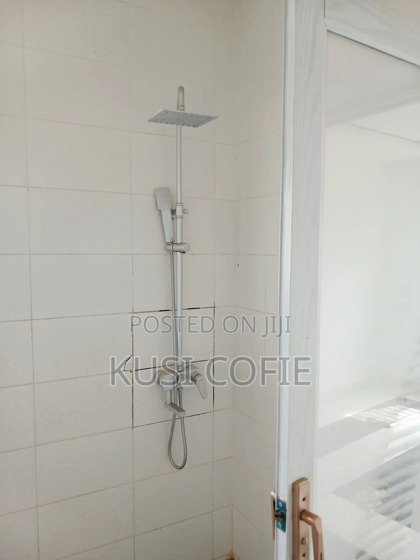 5bdrm House in ECOMOG for sale