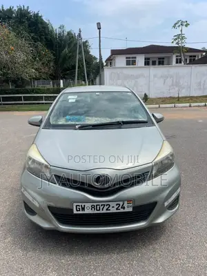 Toyota Vitz 2013