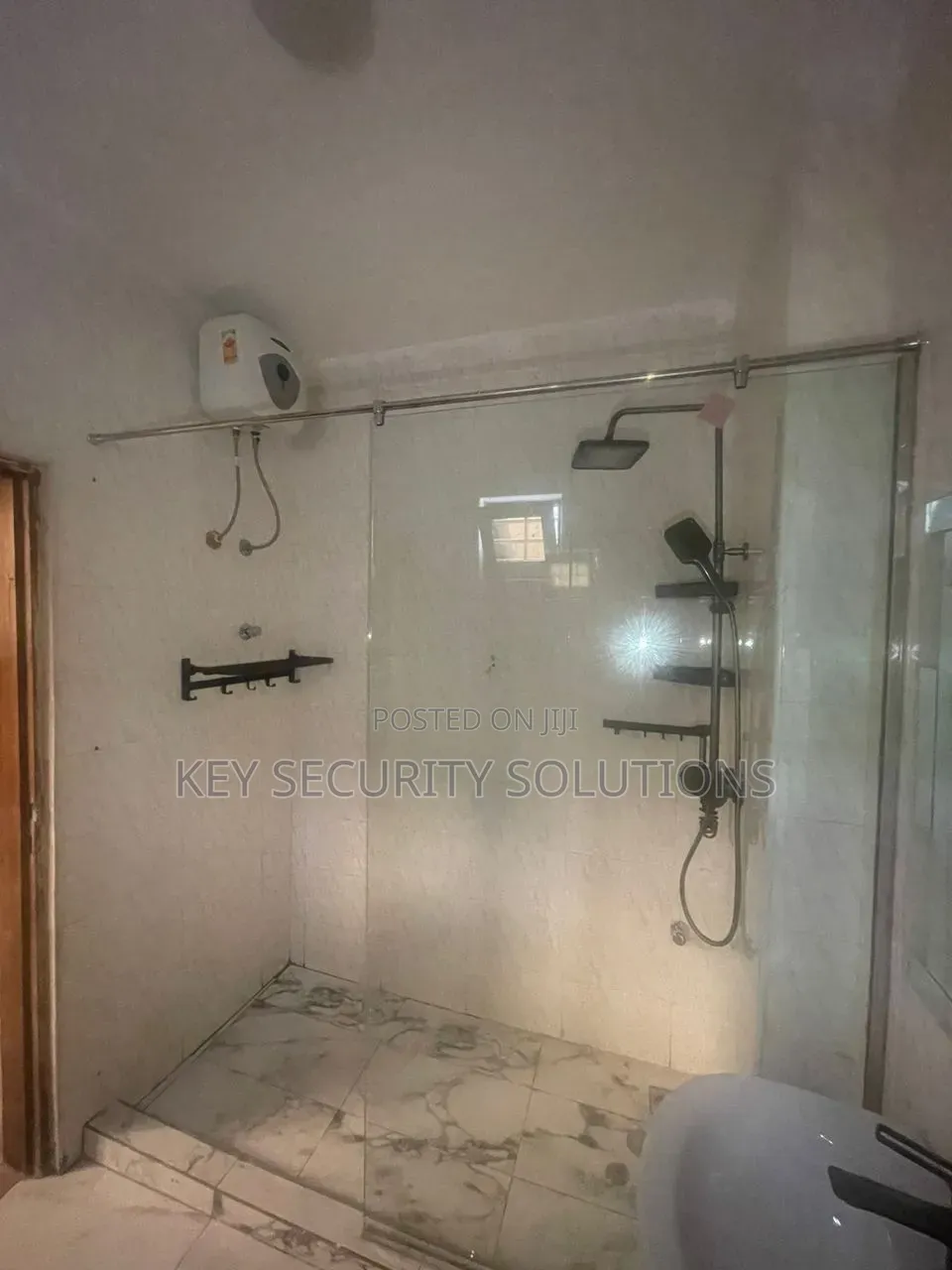 3bdrm Apartment in Star Towers, Lincoln School Area for rent