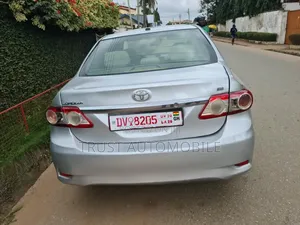Toyota Corolla 2013 Silver