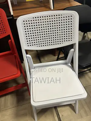 Fan Back New Design Foldable Chair