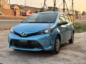 Toyota Vitz 2016 Blue
