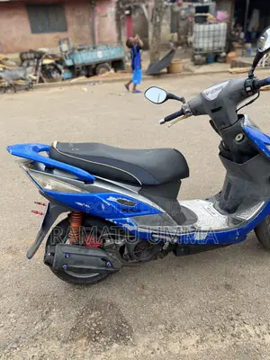 Yamaha 2013 Blue