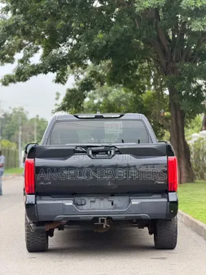 Toyota Tundra 2023 Black