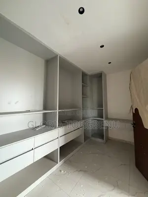4bdrm House in East Legon for sale