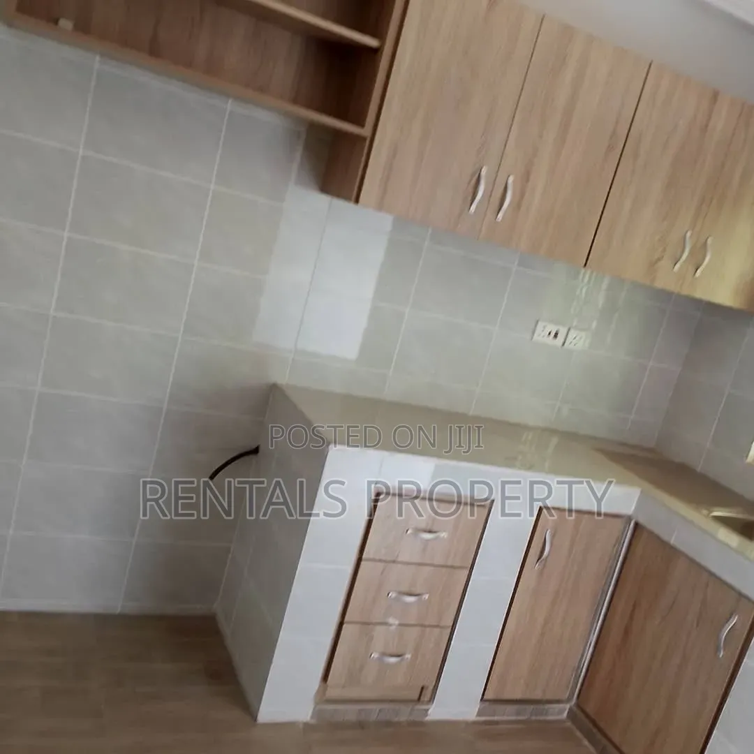 2bdrm Block of Flats in Frafraha for rent