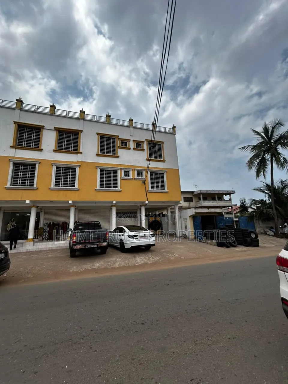 32 Bedroom Hotel for Sale at Odorkor
