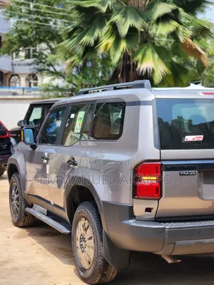 New Toyota Land Cruiser Prado 2.8 2024 Gold