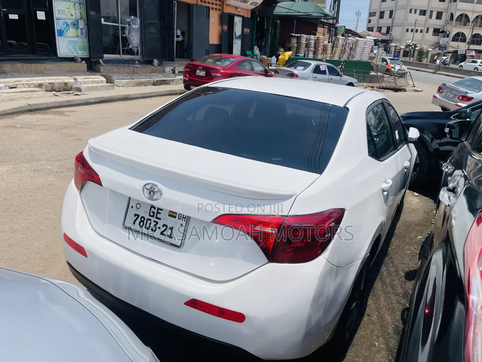 Toyota Corolla SE 4dr Sedan (1.8L 4cyl CVT) 2017 White