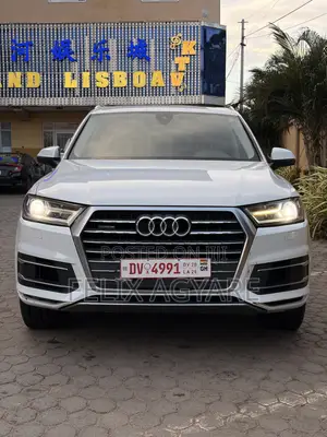Audi Q7 3.0T Premium AWD quattro 2018 White