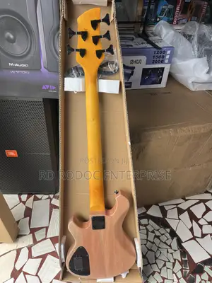 Bass Active Guitar