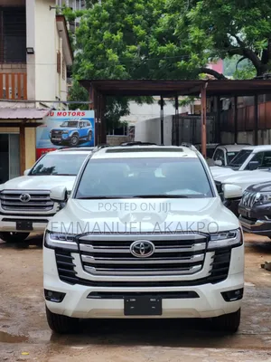 New Toyota Land Cruiser LC300 2024 White