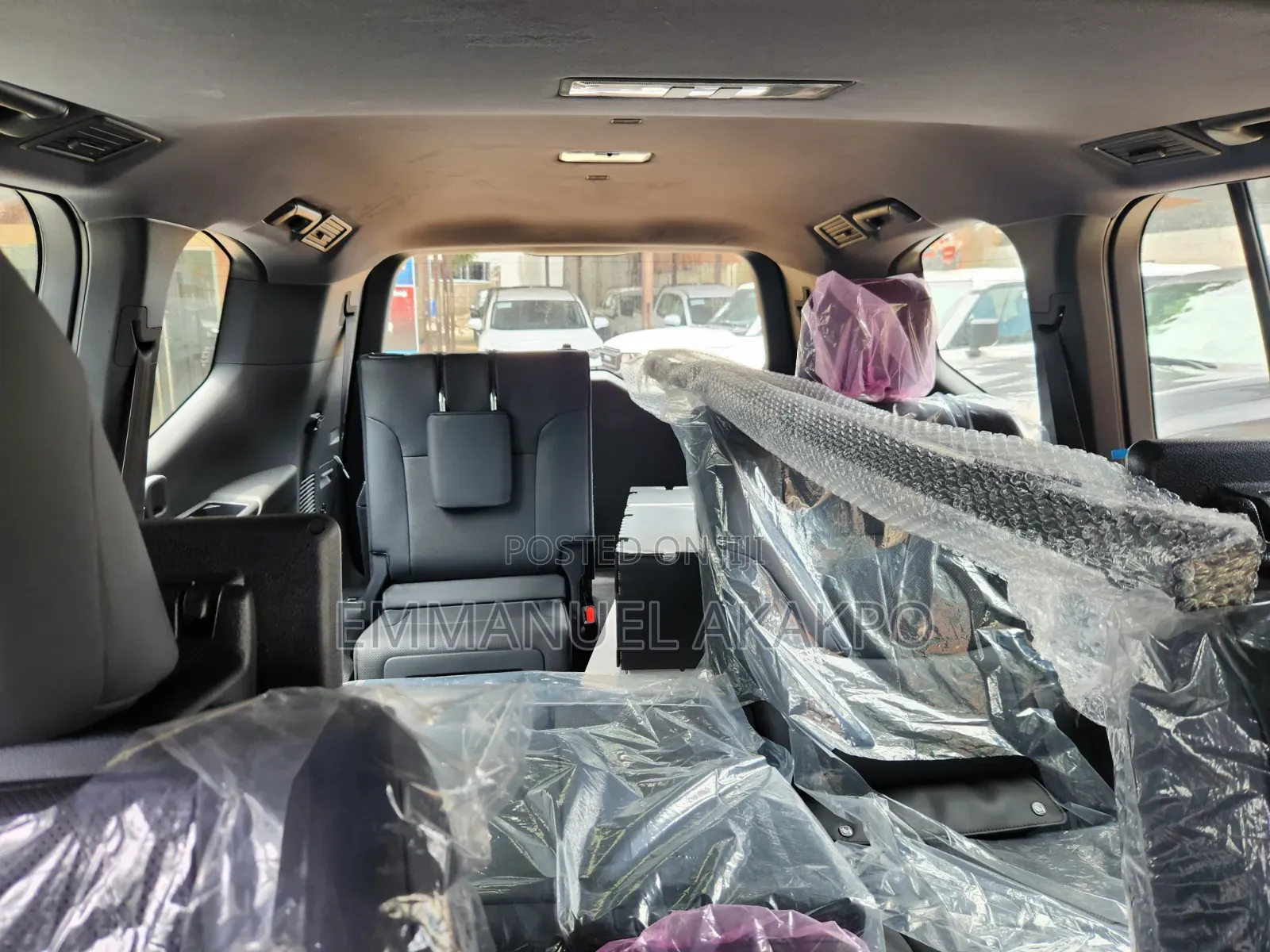 New Toyota Land Cruiser LC300 2024 White
