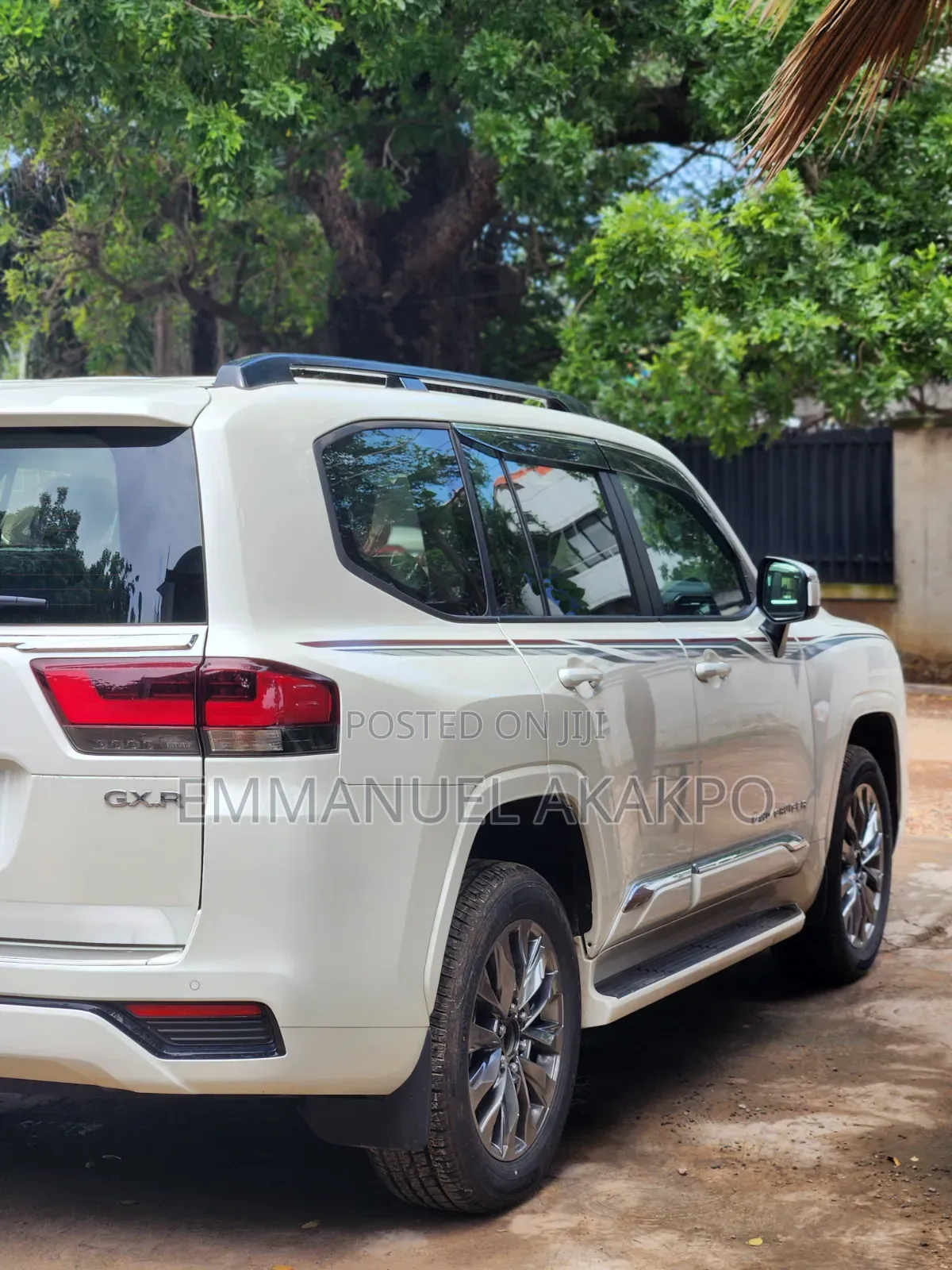 New Toyota Land Cruiser LC300 2024 White