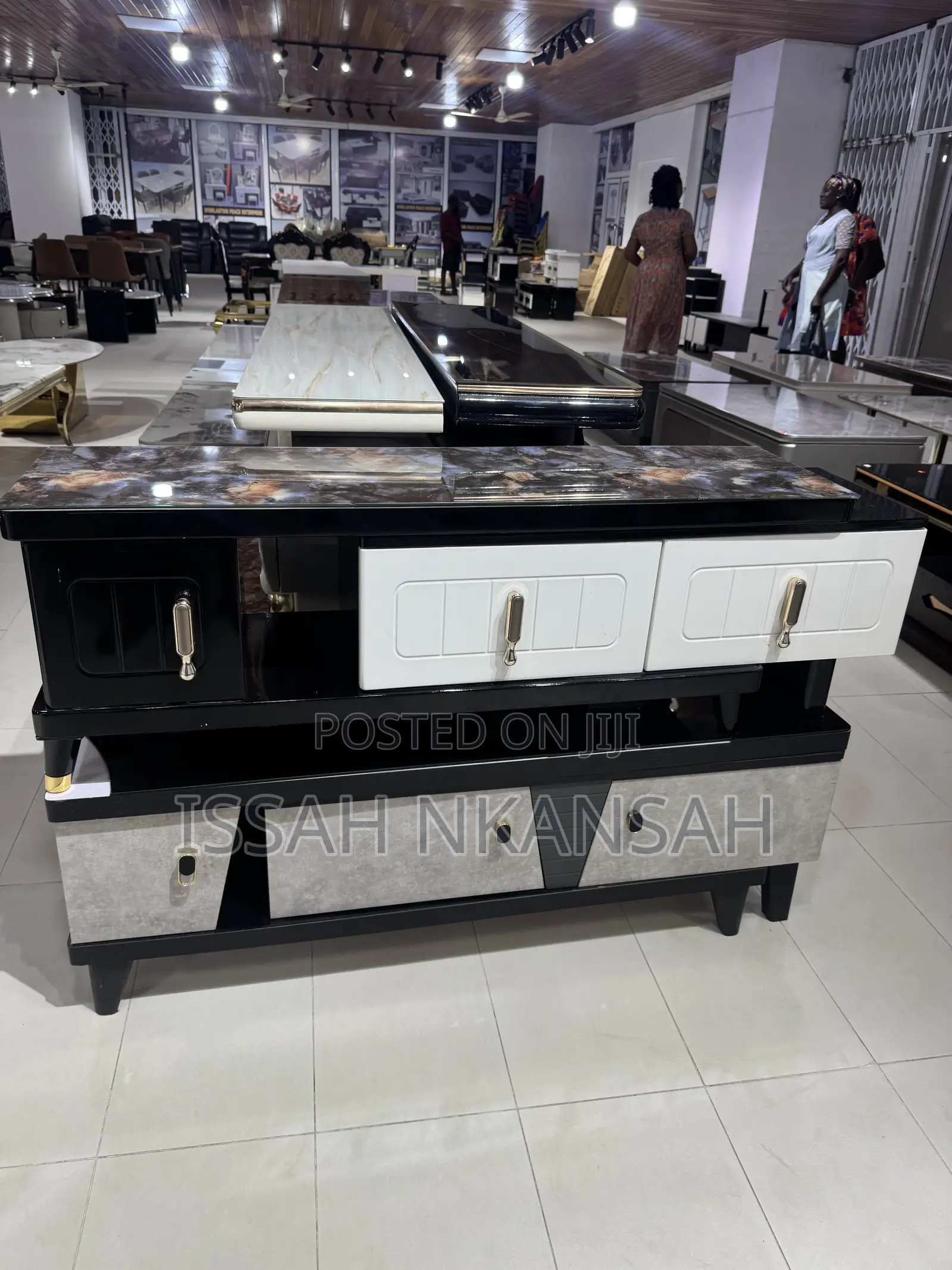 TVs Stand With Drawers