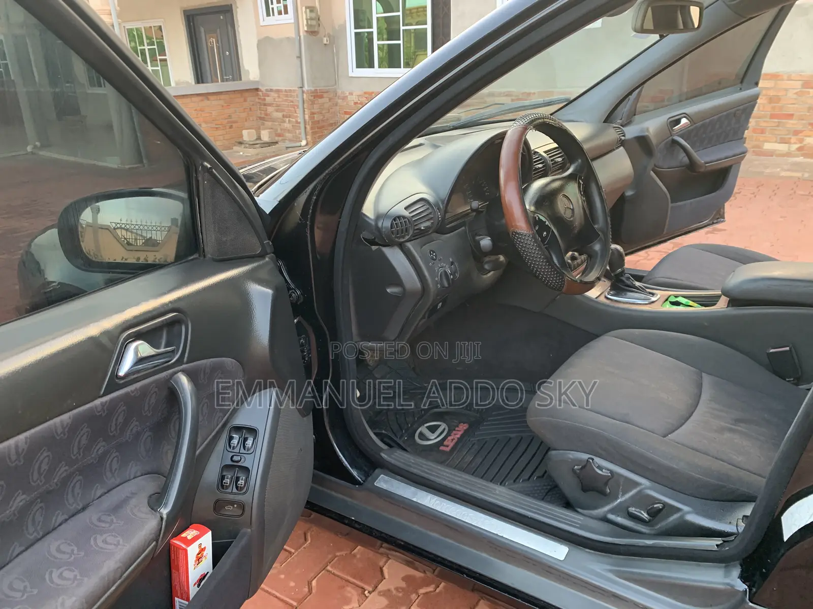 Mercedes-Benz C200 2005 Black
