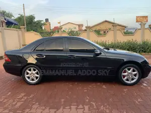 Mercedes-Benz C200 2005 Black