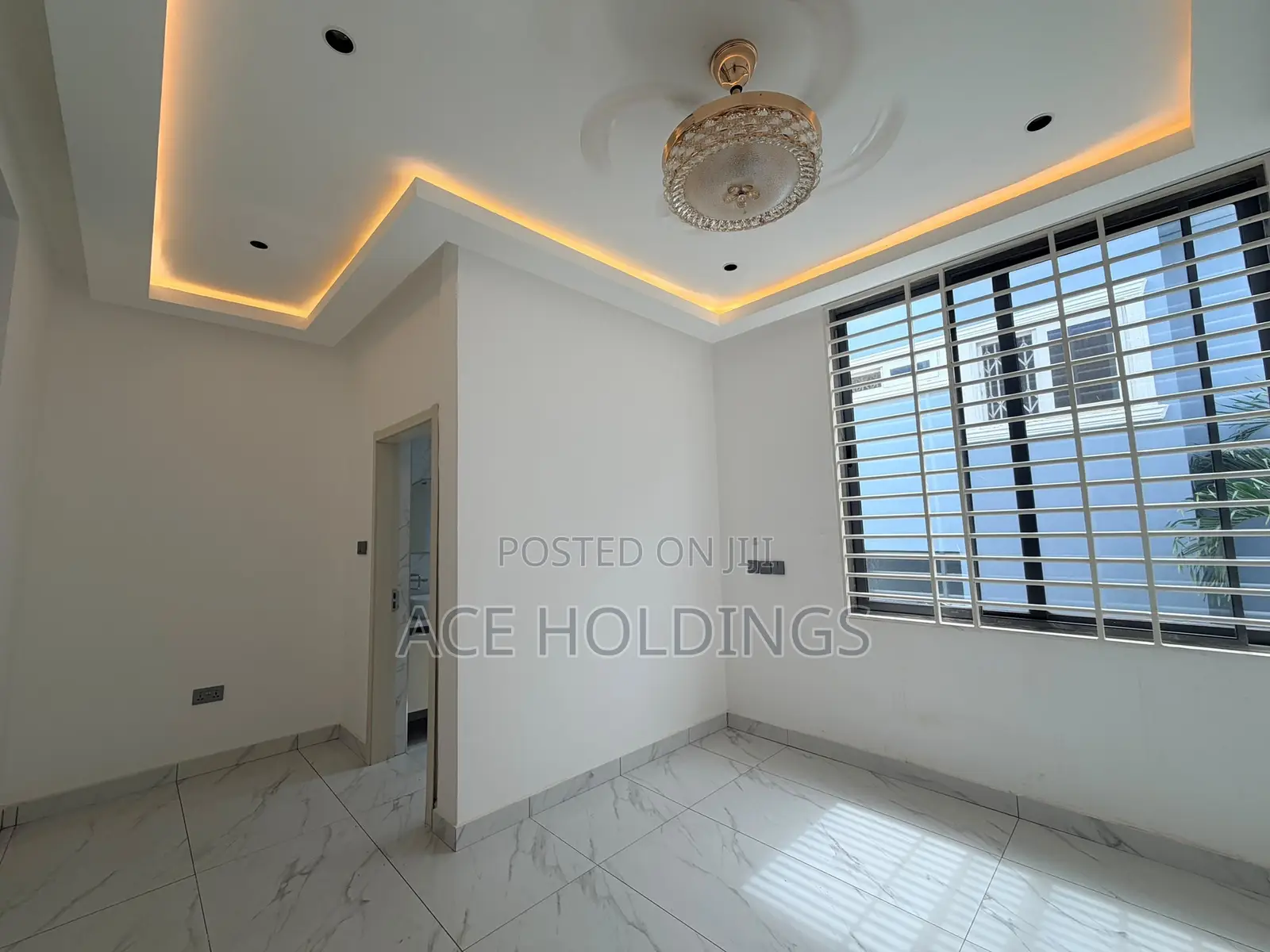 4bdrm Mansion in Ogbojo, East Legon for sale