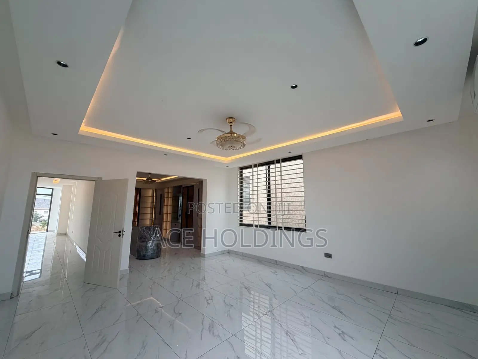 4bdrm Mansion in Ogbojo, East Legon for sale