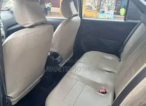 Toyota Yaris 2011 Blue