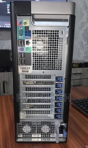 Desktop Computer Dell Precision 5810 32GB Intel Xeon HDD+SSD 1T