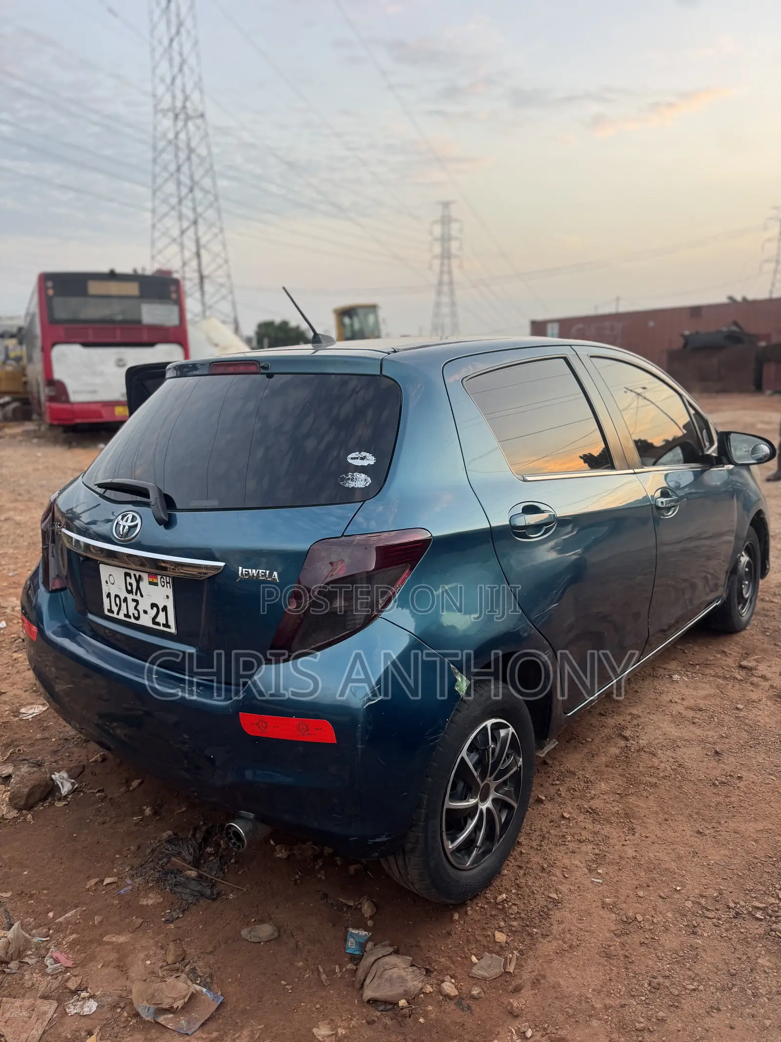 Toyota Vitz 2012 Teal