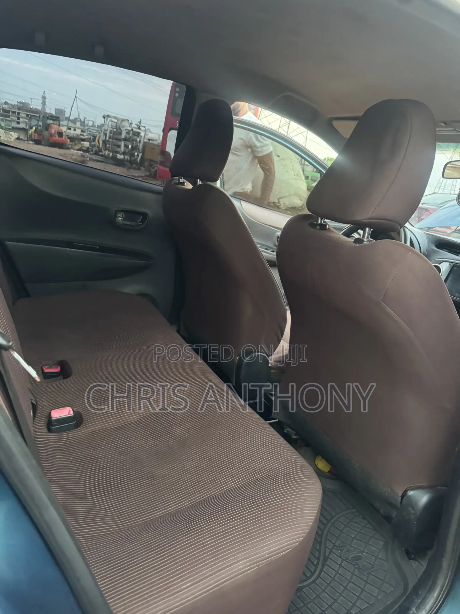 Toyota Vitz 2012 Teal