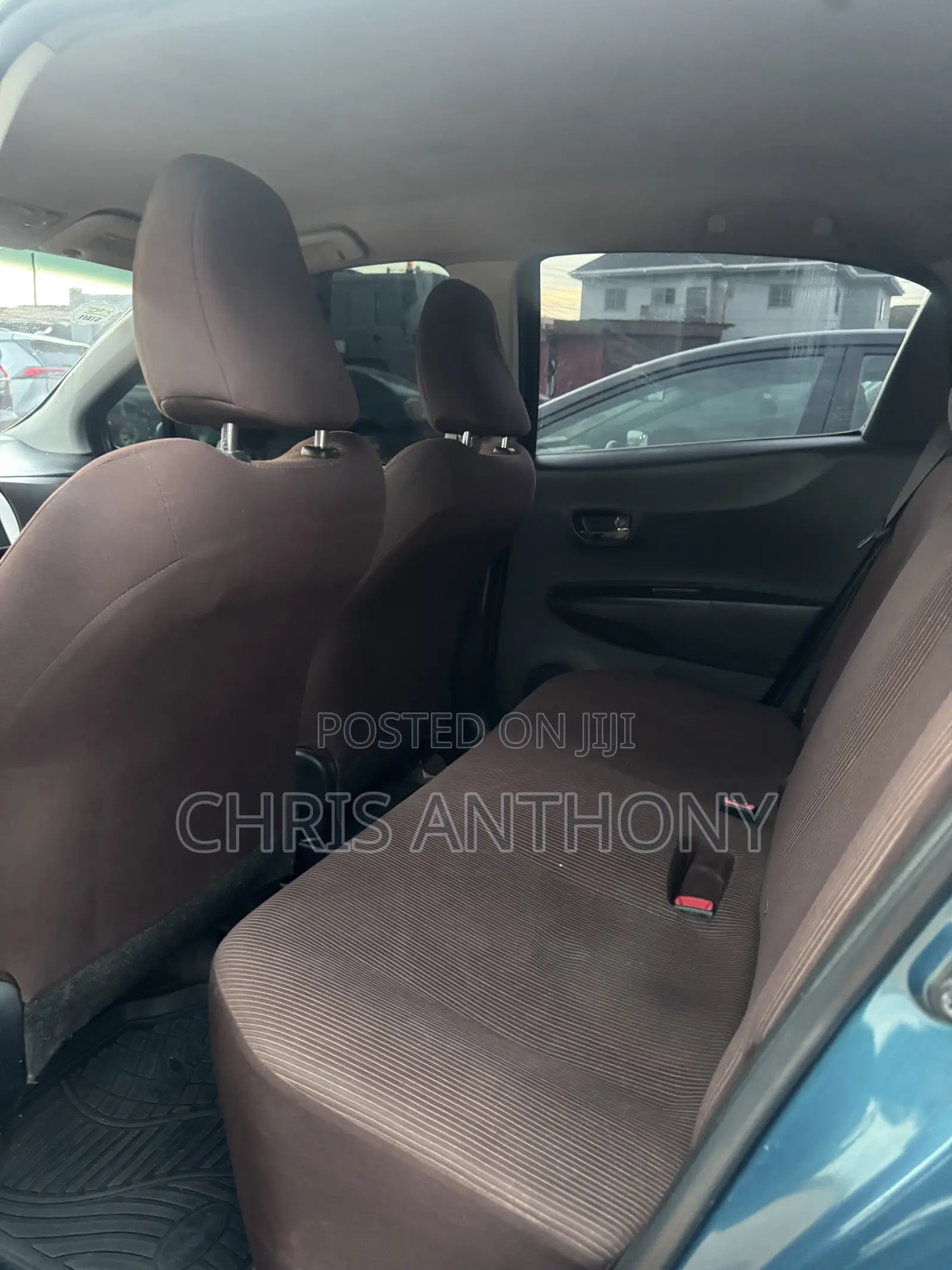 Toyota Vitz 2012 Teal