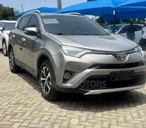 Toyota RAV4 Limited 4dr SUV AWD (2.5L 4cyl 6A) 2018 Silver