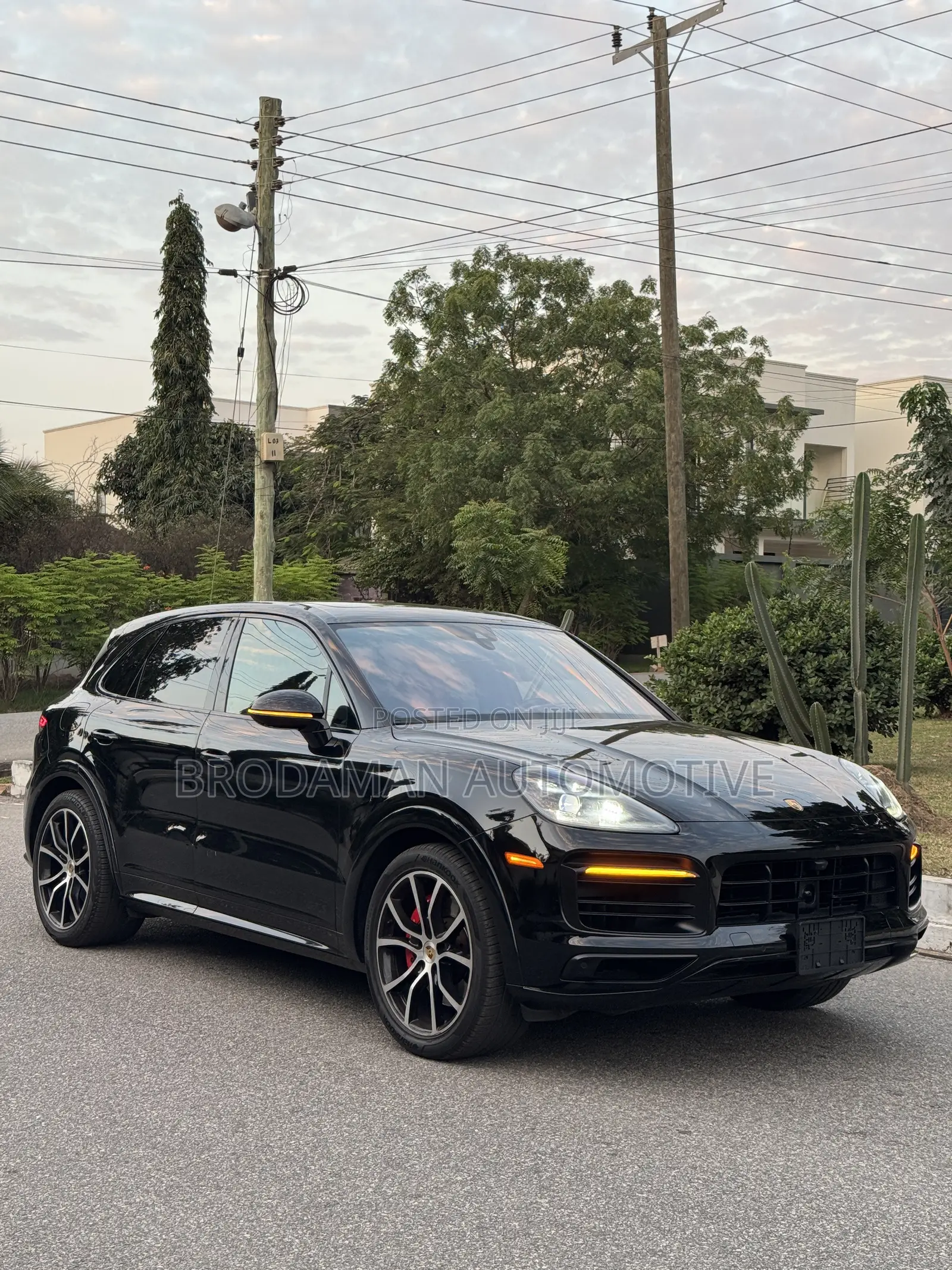 Porsche Cayenne GTS AWD 2023 Black