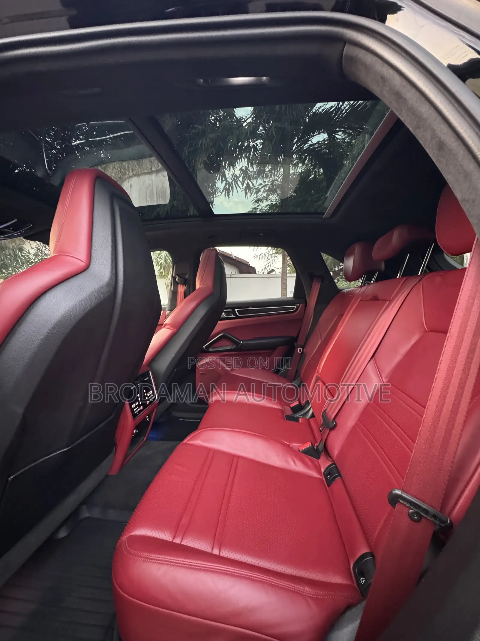 Porsche Cayenne GTS AWD 2023 Black