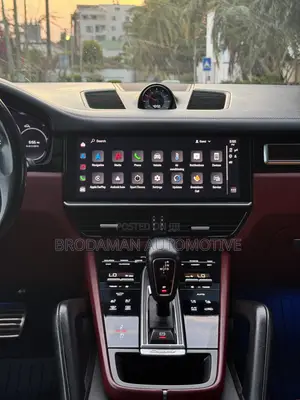 Porsche Cayenne GTS AWD 2023 Black