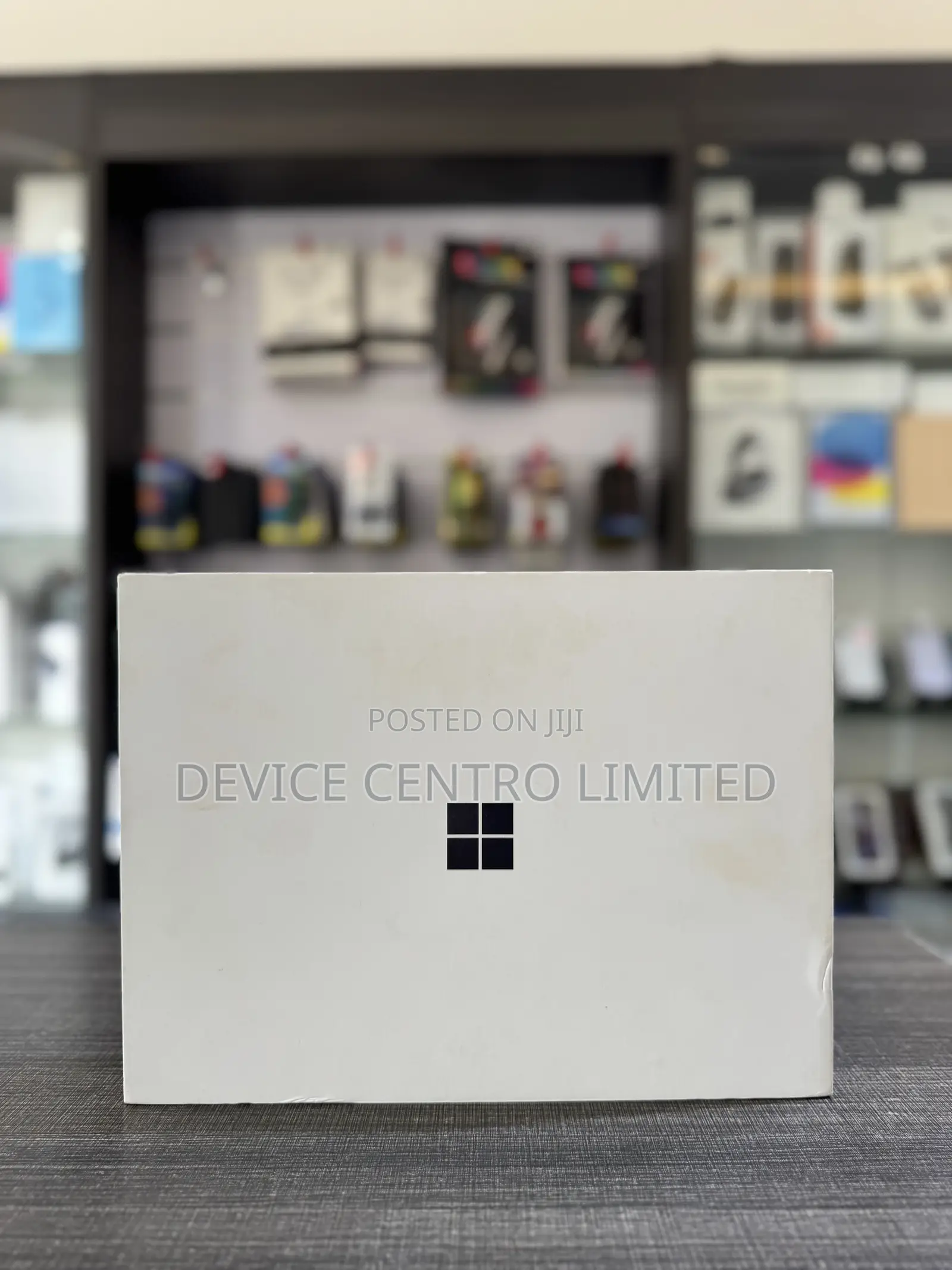 New Microsoft Surface Pro 11th Edition, a Copilot+ PC 16GB SSD 1T