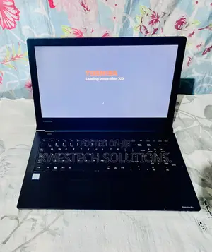 Laptop Toshiba Satellite C50 4GB Intel Core i5 SSD 128GB