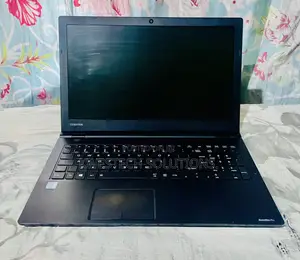 Laptop Toshiba Satellite C50 4GB Intel Core i5 SSD 128GB
