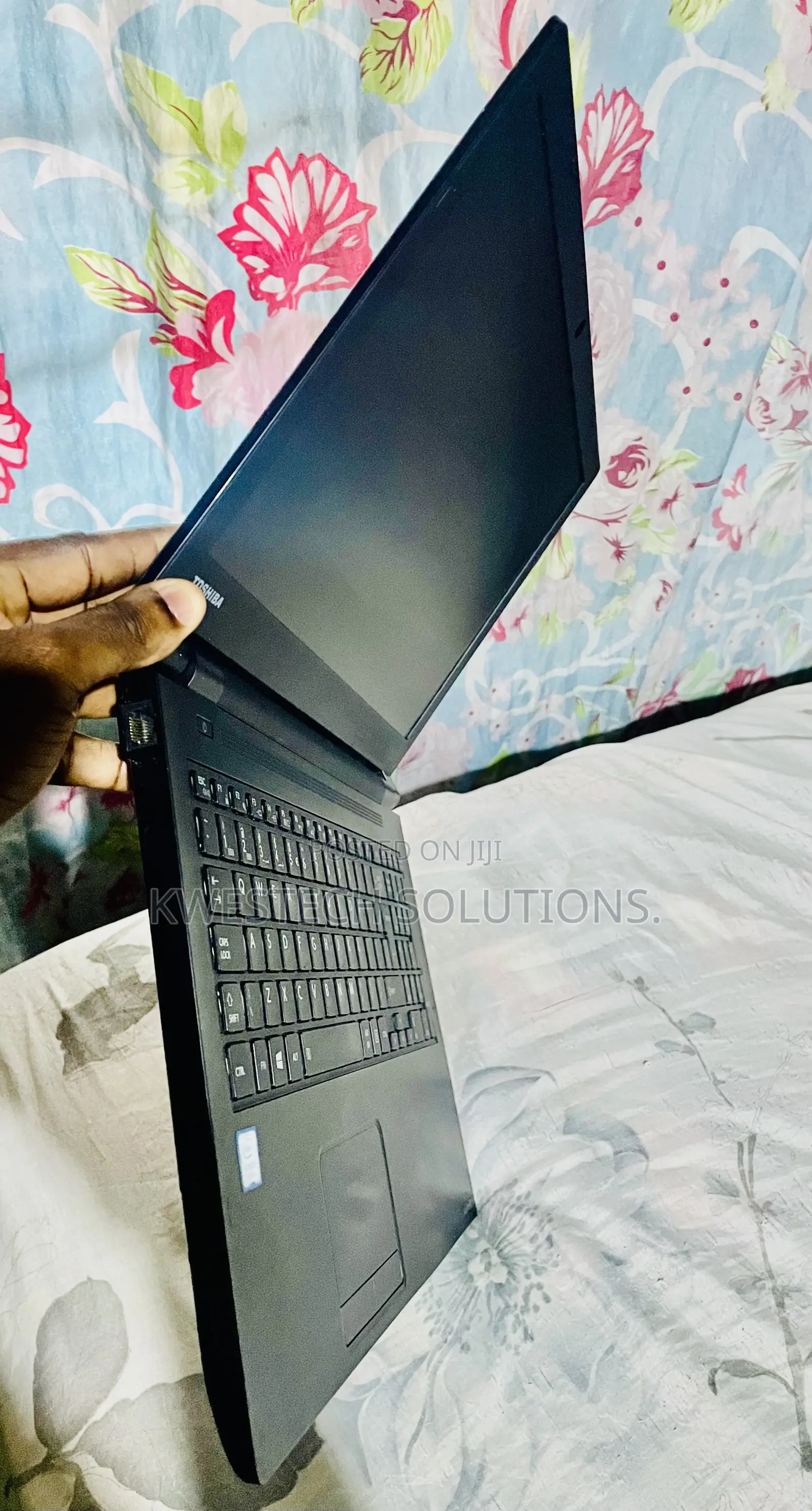 Laptop Toshiba Satellite C50 4GB Intel Core i5 SSD 128GB