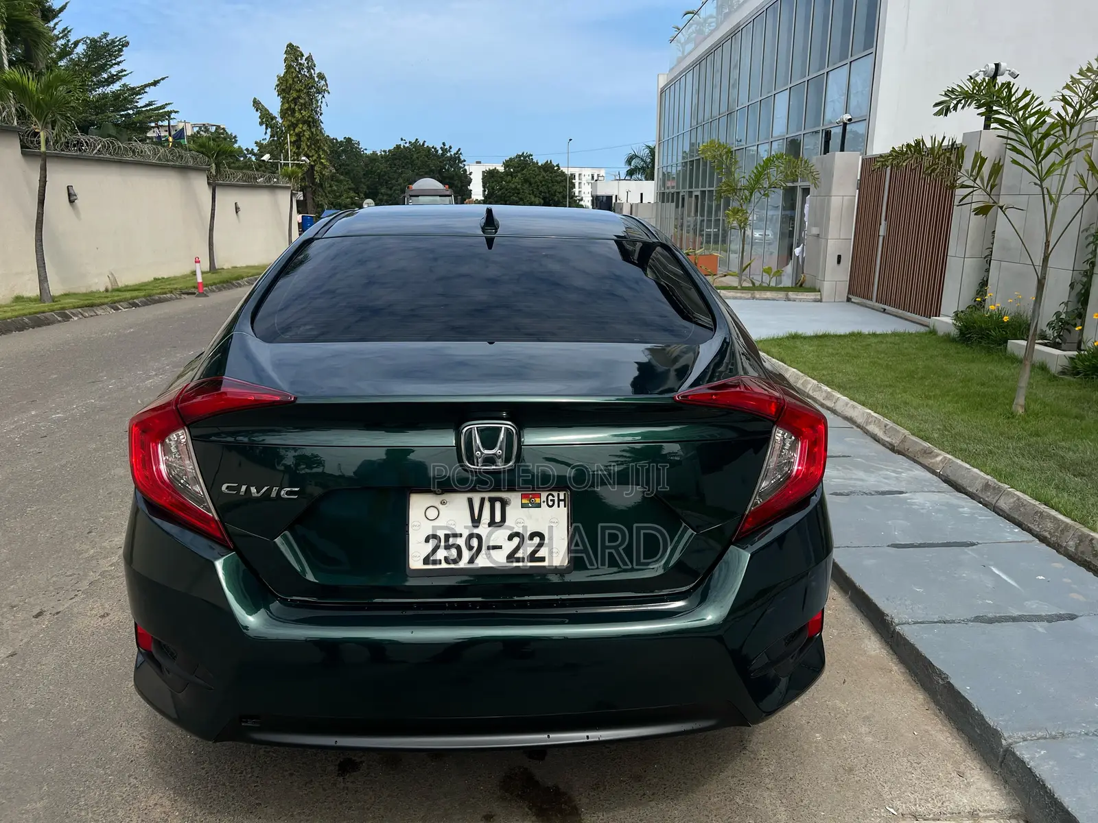 Honda Civic EX 4dr Sedan (2.0L 4cyl) 2017 Green