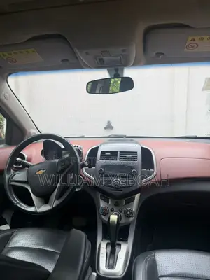 Chevrolet Aveo 1.6 Automatic 2012