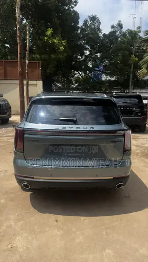 New Jetour X70L 2025 Green